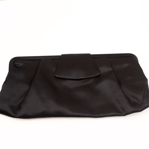 black prom clutch